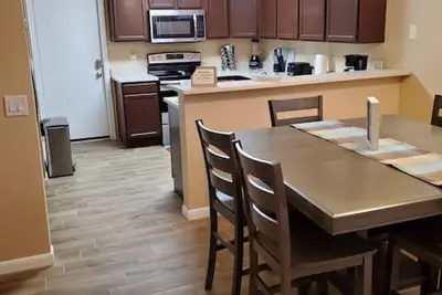 Image de 88th · Home W/ Lrg Back Yard and Spring Training Near by.