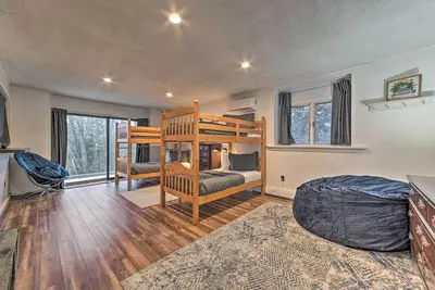 Chain of Lakes Escape with Hot Tub & River Access!