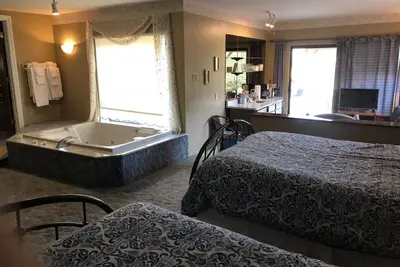 Image de Chardonnay Room at Kerbyville Inn