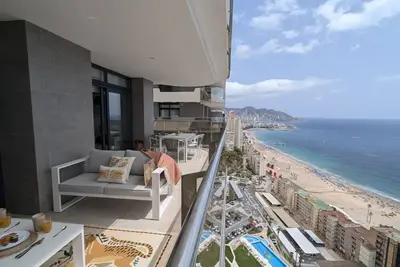 Image de Sunset Cliffs boho style apartment