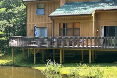 Image de Sapphire Nc Cozy 3-bedroom 2-bath condo w fireplace and amenities