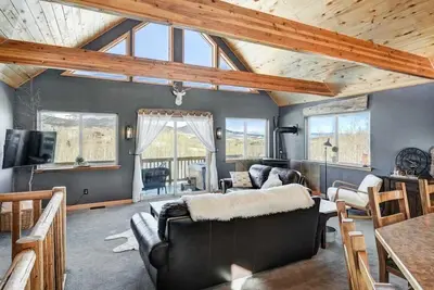 Image de Silverheels Mountain Lodge w/hot tub