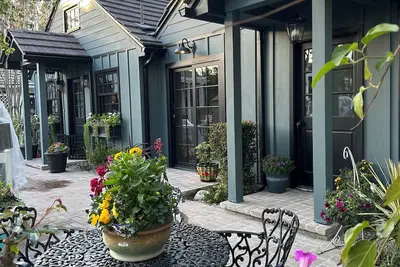 Image de Charming 1-bedroom cottage in lovely Van Nuys with WiFi, Ac.