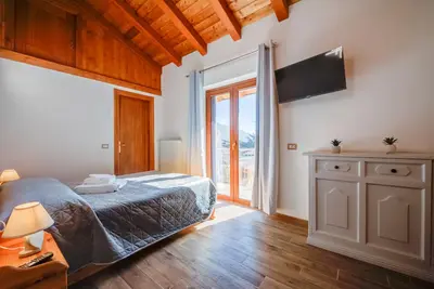 Image de Chambre 'Smeraldo' avec vue sur les montagnes et Wi-Fi