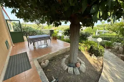 Image de Villa 'Distefano' avec terrasse privée, Wi-Fi et climatisation