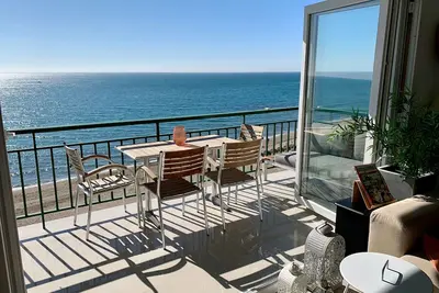 Image de Appartement 'Beachfront In Fuengirola' avec vue sur mer, Wi-Fi et climatisation