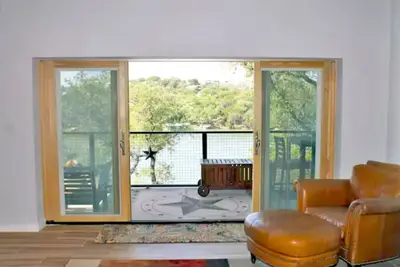Image de Amazing 3 Bedroom Barndominium on Lake Buchanan