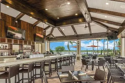 Image de Lake View, Esplanade, Palm Meadow