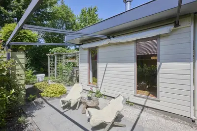 Image de Maison avec grand jardin près de la plage