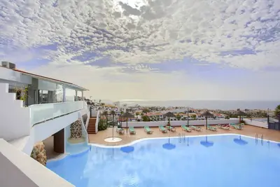 Casa Del Sol, Beautiful Terrace, Fast Wi-Fi, Pool