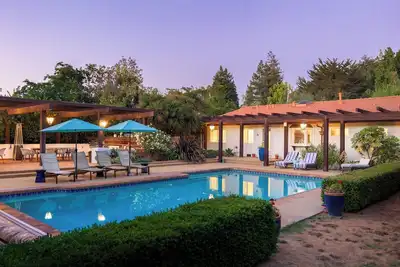 Image de Mediterranean Oasis in Soquel