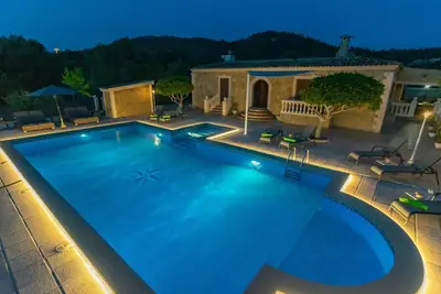 Image de Villa Arhu - Villa Con Piscina Privada