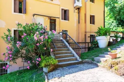 Image de Anna - Entire accommodation: accommodation for rent