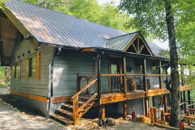 Image de The Twin Bear on Walnut Mountain