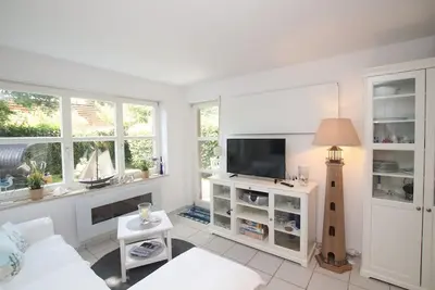 Image de Vacation apartment lighthouse with terrace at Kiefernweg 14 in Schönberg