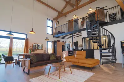 Image de Séjour d'Exception en Périgord : Maison style séchoir à tabac, Piscine Chauffée