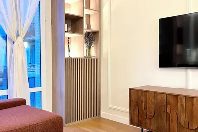 Image de Superbe Appartement 2 PIÈCES Refait À Neuf. Proche Port Et Commerce.