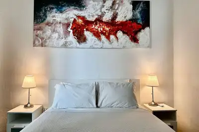 Image de Explore Beach, Dining, Nightlife Steps Away