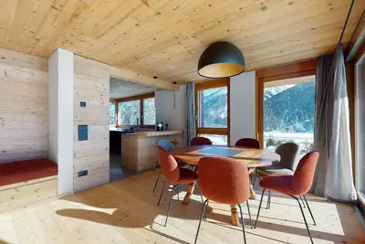 Apartment Quadrellas 3. 5