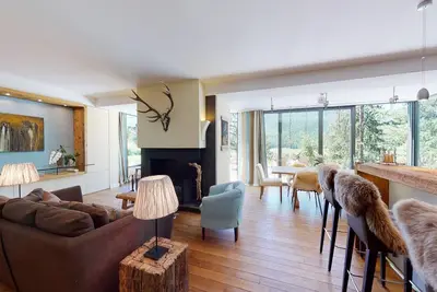 Apartment Roseg - High-Quality 3. 5-Room Apt. with Terrace and Panoramic View