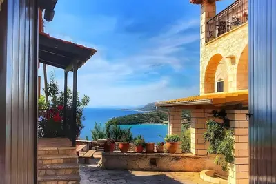 Appartement 'Old Manor House 1' avec vue sur la mer, Wi-Fi et climatisation