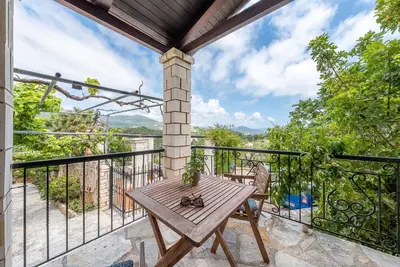 Appartement 'Old Manor Cottage House 5' avec Wi-Fi et climatisation