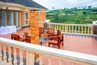 Image de The Georges' Residence : King Room with Mountain View\n