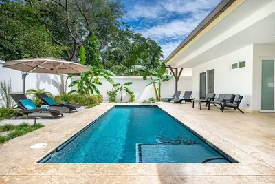 Image de Nouveau Maison de Plage Moderne - 3 minutes de l'Océan