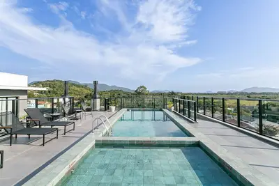 Image de Wi-Fi 1000mb | Swimming Pool | 50” Smart Tv #Cha08