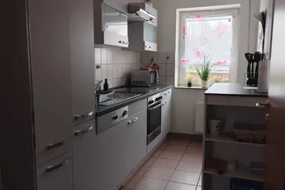 Image de 3-Room non-smoking apartment with Kitchen and Balkony in Seelze with WiFi access