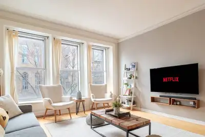 Image de Le Lotus Mtl | Charming | Parking Gratuit | Ac