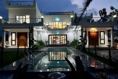 Image de Poorna: New Luxury 5 Bhk Villa w/Pool, Jacuzzi & Views