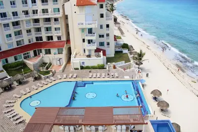 Villa Delfines, ocean view and beachfront, beachfront.