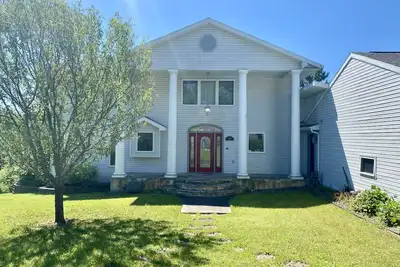 Image de Spacious home in Bayfield, sleeps 20!