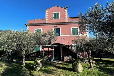 Image de Historical Villa 'The Birdhouse' with Garden and Views