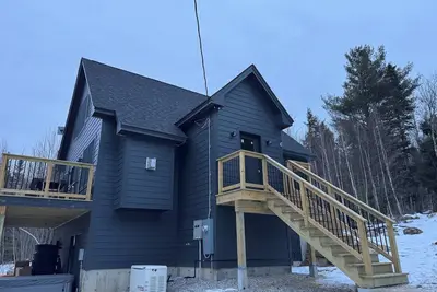 Image de Cozy 4-bedroom cabin with WiFi, Ac in fabulous Bethel