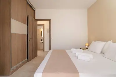 Image de Superior Deluxe Apartment Garden View | Evripus Suites Naxos
