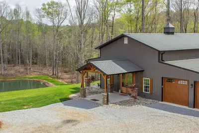 Image de Family-Friendly Barndominium Near Greenville!