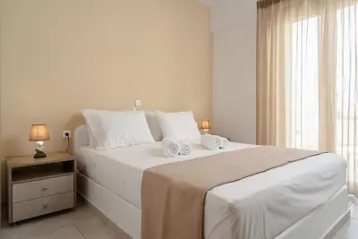 Image de Grand Family Deluxe Apartment Sea View | Evripus Suites Naxos