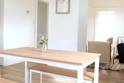 Image de Newly Renovated, Historic 4-Bdrm Home by the Beach\n\n