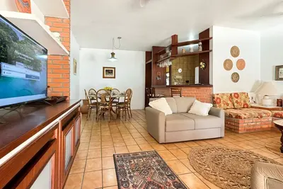 Image de Casa Aconchegante a 100 metros da praia - Ndi006