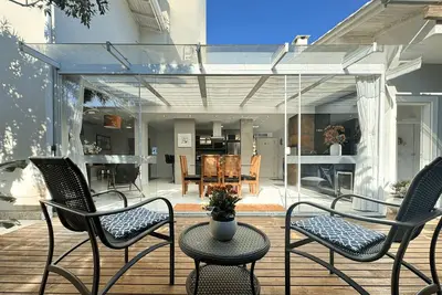 Image de Casa Moderna e Aconchegante a 300m do mar - Sdi005