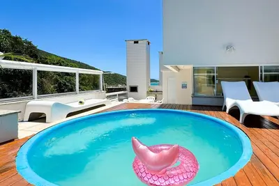 Image de Cobertura com Piscina na praia de Bombas - Bom003