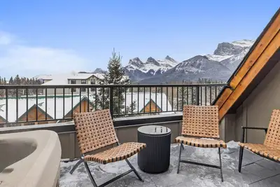 Image de [New] Private Hot Tub ~ Luxury Mountain Retreat