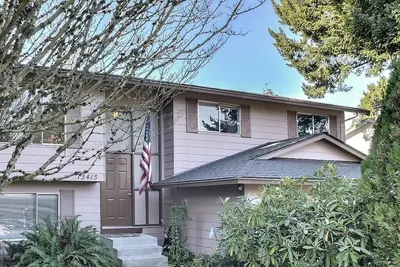 Image de Spacious 4-bedroom house in marvelous Kirkland with WiFi