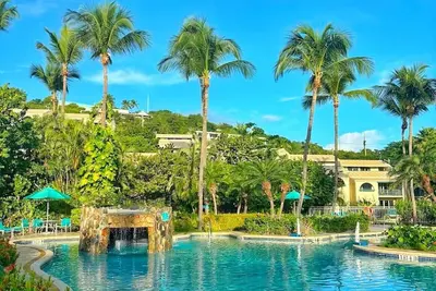 Image de Resort Living - 3 min walk to beach - Hot Tub!