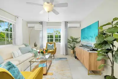 Image de Tropical Oasis | Patio | Walk to Grace Bay Beach