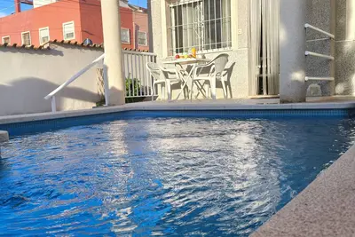 Image de Bungalow avec Piscine Privée à 15 Minutes de la Mer- La Siesta