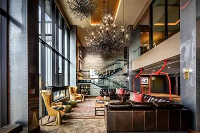 Image de Ski-In\/Ski-Out Adventure Stay | Upscale Boutique Vibes | Steps to Red Mountain