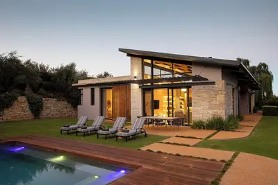 Image de Charming 2-bed Garden Villa in the brilliant Taaibosch Collection with WiFi, Ac